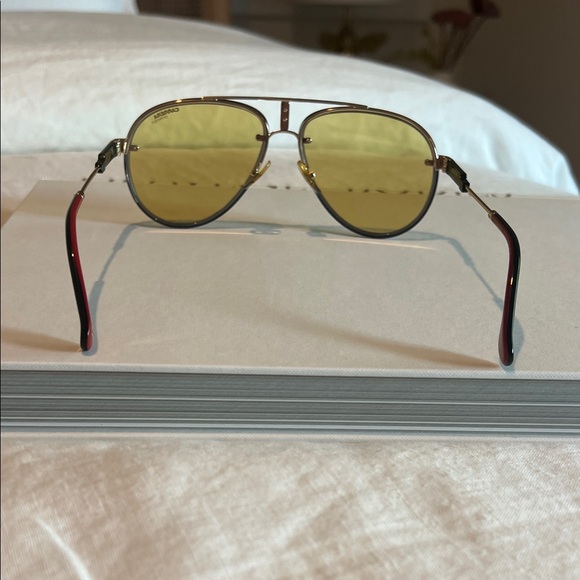 Carrera: Glory Aviator Sunglasses with Yellow Lenses - Picture 8 of 16